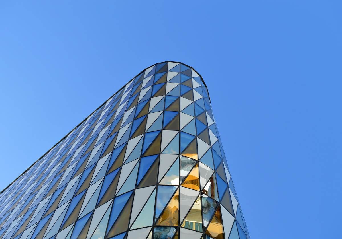 报告解读｜首提“加快重塑足球青训体系”，有哪些新尝试？_新浪新闻